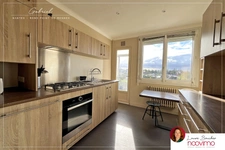 Rond-point de Rennes, T4 lumineux en dernier étage, grand bo