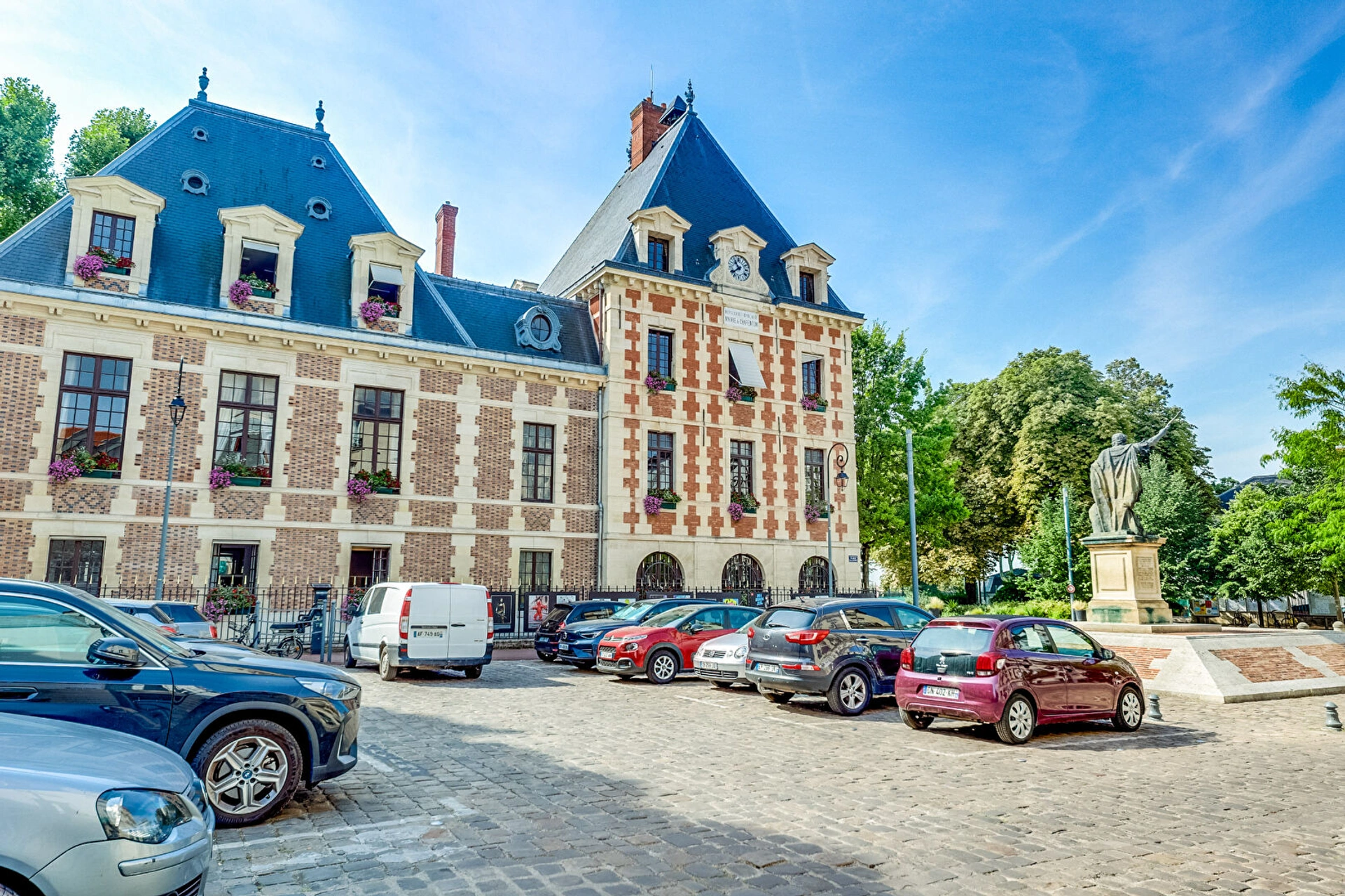 CHARENTON ECOLE-  MAISON AVEC JARDIN 17