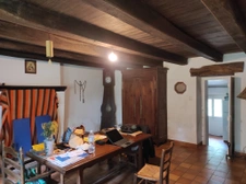 MAISON DE VILLAGE A RENOVER