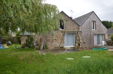  Maison en pierres à finir de rénover