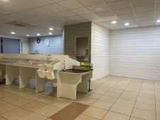 LOCAL COMMERCIAL   80 m2 + GRENIER 120 m2   VITRINE   ACCÈS 