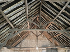 LOCAL COMMERCIAL   80 m2 + GRENIER 120 m2   VITRINE   ACCÈS 