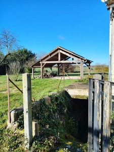 Maison en pierres avec fort potentiel   Calme & nature 