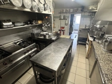 Murs de restaurant et 3 appartements T3