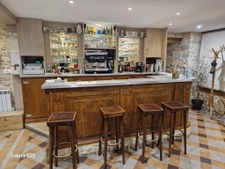 Murs de restaurant et 3 appartements T3