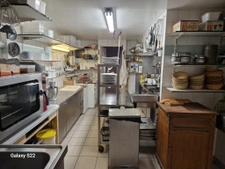 Murs de restaurant et 3 appartements T3