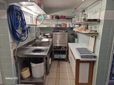 Murs de restaurant et 3 appartements T3