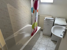 Murs de restaurant et 3 appartements T3