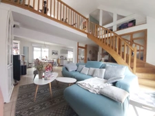 pavillon récent 3/4 chambres, grd terrain, double garage