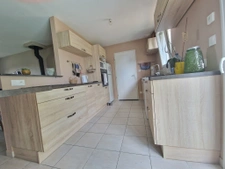 plain pied, 3chambres, village, garage jardin