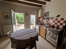 superbe maison de village avec grand jardin, dépendance et g