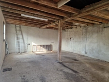 centre de Changé 2ch a renover avec garages