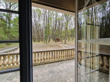 propriété au coeur de la forêt