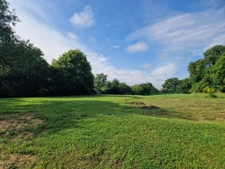 fermette avec travaux au calme, dependance et grand terrain