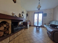 3ch sous sol très grand terrain au calme