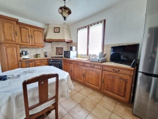 3ch et 1 bureau double garage + étang