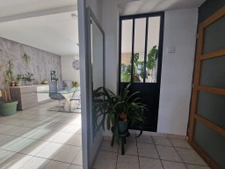 maison 2003, 5ch dont 1 en rdc, garage et carport