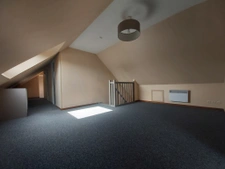 pavillon familial 6ch 4 000m2 terrain