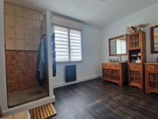 4ch dont 1en rdc avec dressing, grd jardin, au calme