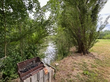 Terrain de Loisirs en bord de rivière