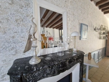 superbe maison de village avec grand jardin, dépendance et g