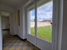 longère 2 chambres garages atelier terrain