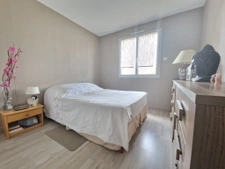 plain pied, 3chambres, village, garage jardin