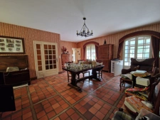 propriété au coeur de la forêt