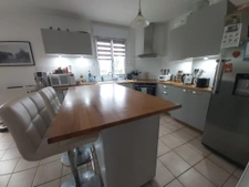 pavillon récent 3/4 chambres, grd terrain, double garage