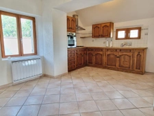 fermette 5ch, 4 garages, grand terrain