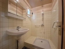 fermette avec travaux au calme, dependance et grand terrain