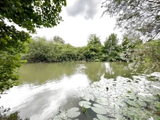 Terrain de Loisirs en bord de rivière