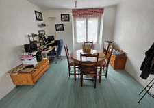 Maison à rénover + grange POUILLE LES COTEAUX