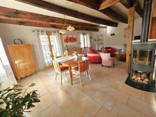 Maison de campagne à La Roche-Blanche   Grand terrain, dépen