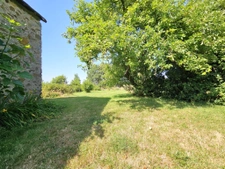 Corps de ferme rénové   Le charme de la pierre en pleine cam