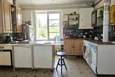 Maison à rénover + grange POUILLE LES COTEAUX