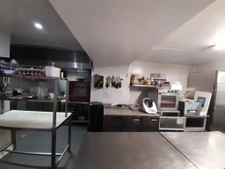 Immeuble actuellement Hotel/Restaurant rénové 