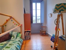 BAISSE DE PRIX  MAISON DE VILLE 4 CH AVEC JARDIN CLOS ET GAR