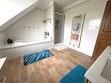 Maison de 5 chambres bourg MESANGER