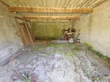 Maison de campagne avec dépendances et grand terrain   Teill