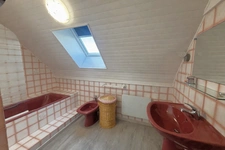 Maison 4 chambres en plein bourg de MESANGER