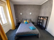 Immeuble actuellement Hotel/Restaurant rénové 