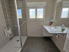 Maison 4 chambres en plein bourg de MESANGER