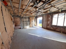 A restaurer 150m2 bourg St Hilaire des Loges