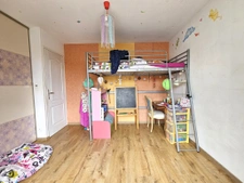 Maison à rénover + grange POUILLE LES COTEAUX