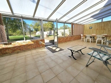 Maison familiale avec 4 chambres dépendances et terrain COUF