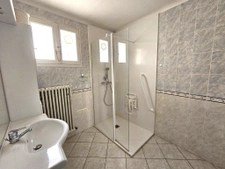 Maison familiale avec 4 chambres dépendances et terrain COUF