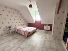 Maison 4 chambres en plein bourg de MESANGER