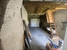 A vendre Garage, cave avec puits MESANGER