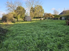 Fort potentiel MAISON+GRANGE+TERRAIN POUILLE LES COTEAUX